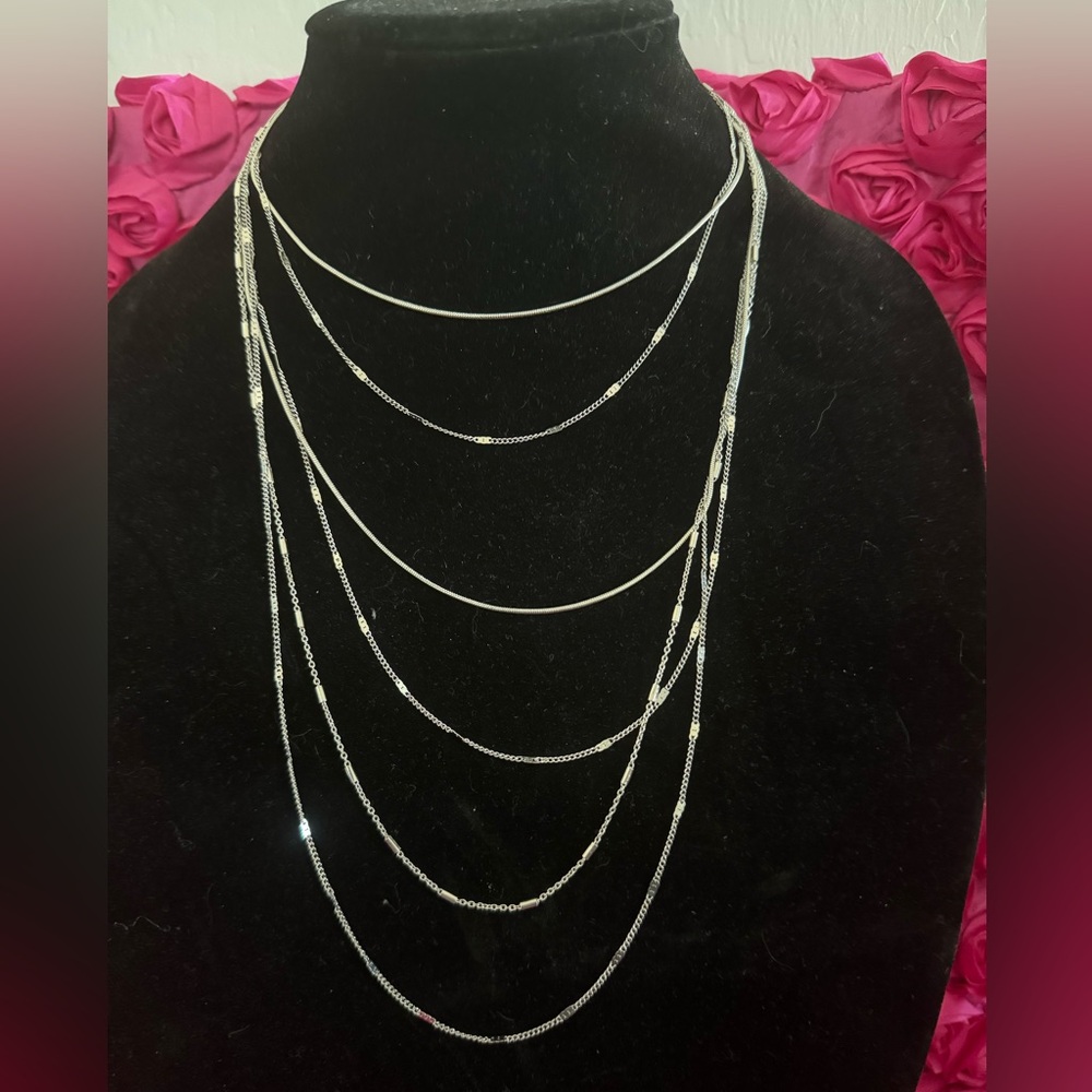 Beautiful multi necklace 🩶 - Picture 1 of 5